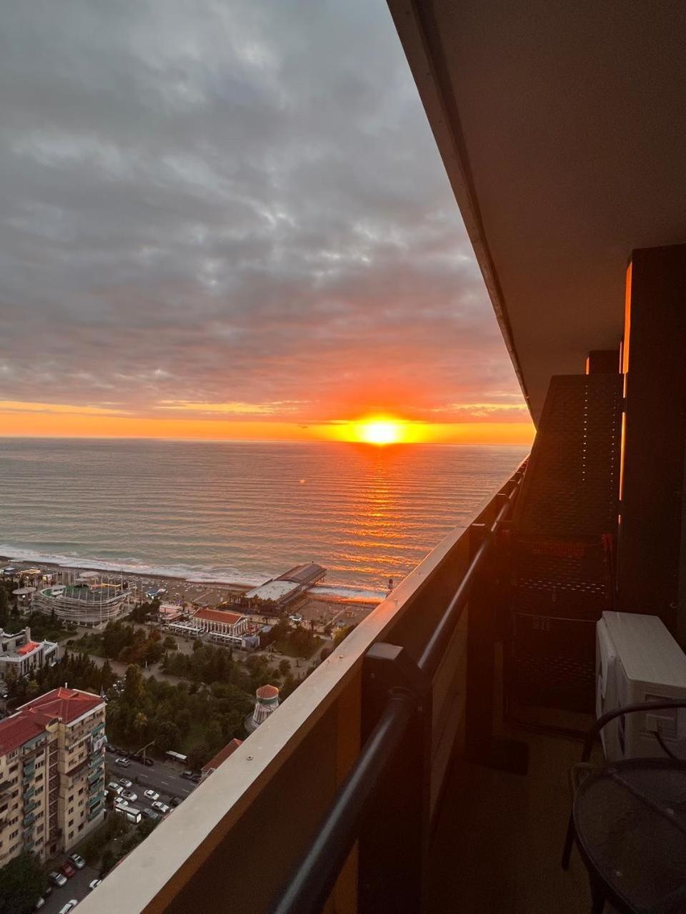 Orbi City Seaview Batumi Exterior photo